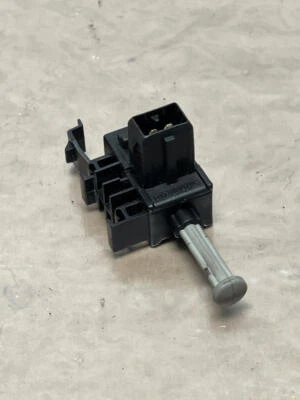 Interruptor de seguridad de pedal de embrague Ford Mustang SVT Cobra 2003-04 228 Foto 1 de 4