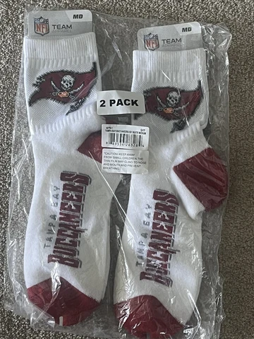 Tampa Bay Buccaneers Adult Socks 2 Pair- Medium Cover