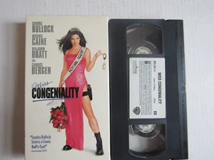 Miss Congeniality (VHS, 2001) - Comedy/Action ‧ 1h 45m - Bild 1 von 2
