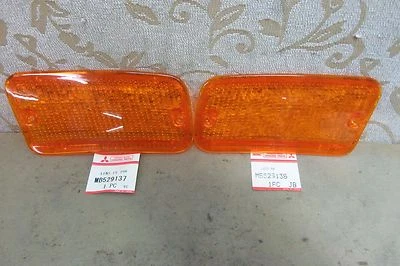 PAR NOS OEM MITSUBISHI GALANT 1987-89 LUZ DE SEÑAL LÁMPARA LENTES # MB529137 / 8 Foto 1 de 3