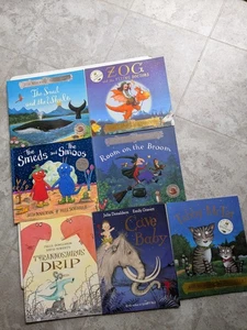 Julia Donaldson Paperback Book Bundle X 7 - Picture 1 of 8