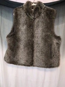 Blassport Women's Faux Fur Reversible Vest Size XL(403) - Picture 1 of 8