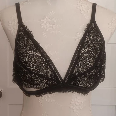 Women's Adore Me Women's Jenni Plunge Bra black 36D EUC Sexy Lace Adjustable - Image 1 of 4