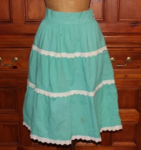 GONNA CONTADINA VINTAGE ANNI 40 50 VERDE E BIANCA COTONE PESANTE OCCHIELLO PIZZO 25,5 VITA S - Foto 1 di 5