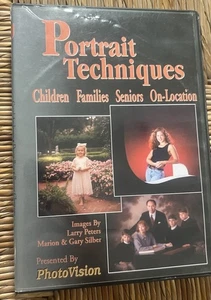 Portrait Techniques Tutorial DVDs π 12 hours Children Families Seniors Tutorial - Foto 1 di 13
