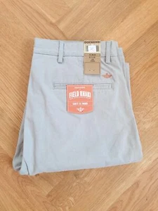 Pantalones chinos para hombre DOCKERS Field Khaki Slim Straight color piedra PVP: 79,95 € - Imagen 1 de 3