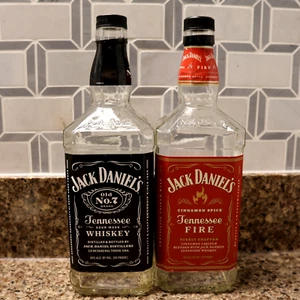Jack Daniels 2 Tennessee Whiskey 1 Liter Bottles + Caps Empty Bottle Crafts - Picture 1 of 5