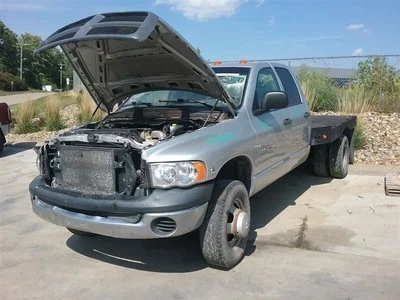 RAM 3500   2005 Radiator Shroud 1246325 Foto 1 de 4