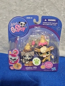 Hasbro Littlest Pet Shop Collector Pets 1932 & 1933 New 2010 - Picture 1 of 3