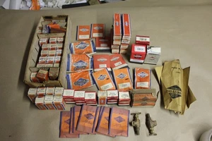 Lote de piezas Briggs & Stratton NOS kit de válvula estrangulador de aguja apagado de combustible y más - Imagen 1 de 12