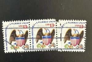 Lot of 3 - US Postage STAMP SCOTT 1596 "Eagle & Shield" 13 CENT 1975 USED - Pair - Picture 1 of 2