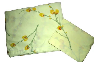 VINTAGE FIELDCREST YELLOW BLOSSOMS PUSSYWILLOWS BRANCHES (2P) TWIN SHEET SET - Image 1 of 4