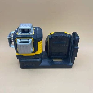 Dewalt Green Laser Kit Tool DCLE34030 - Picture 1 of 5