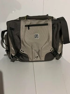 Ful Business Bag 17X13X5 With Shoulder Strap! - Afbeelding 1 van 9
