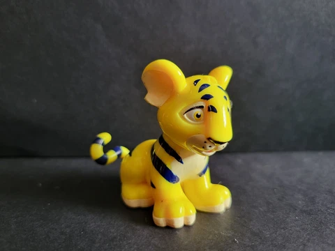 Neopets Yellow Kougra Neopets Thinkway Toys Great Condition Cover