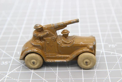 Barclay Manoil  Armoured Car With Cannon, Driver, & Gunner - Image 1 of 4