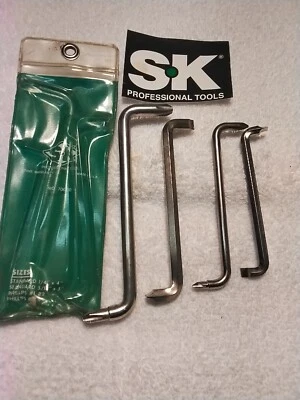 S-K  70040 4 PC. ANGLE  OFF  SET  SREWDIVER SET  - Image 1 of 4