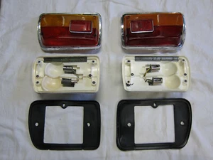 Iso Grifo tail rear light complete set with gasket Carello - Picture 1 of 10