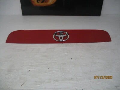 TOYOTA 86 / FRS REAR TRUNK LID FINISH PANEL W/O SWITCH OPENER  2017-2019  Foto 1 de 4
