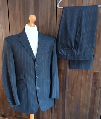 Vintage AQUASCUTUM London Made in England charcoal chalk stripe 2pc Suit 42R W34 - Image 1 of 4