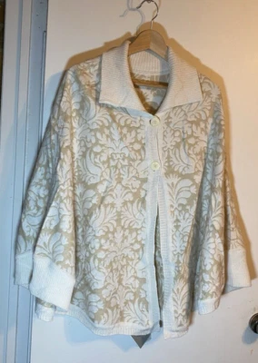Classic Alpaca Blend Cloak Poncho Cape ivory floral One Size Made in Peru - Image 1 of 4