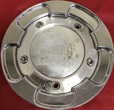 UNA TAPA CENTRAL DE PLATA LOWENHART USADA C0A900 12188 Foto 1 de 3
