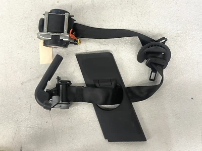 ⭐2014-2017 LAND ROVER RANGE ROVER FRONT LEFT SEAT BELT RETRACTOR OEM LOT2608 - Imagem 1 de 4