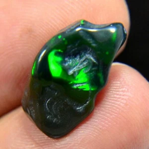 3.45Carat Natural Multi Fire Ethiopian Opal Rough Polished Black Tumble - Picture 1 of 8