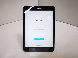 Samsung Galaxy Tab A (SM-T550) - 9.7" / Black / 16GB / Android 5 - Picture 1 of 11