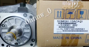 New In Box Yaskawa SGMGH-13ACA21 AC Servo Motor - Picture 1 of 3