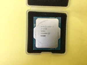 SRMBA Intel Core i7-13700 2.10GHz 16-Cores LGA1700 30MB CPU - Picture 1 of 3