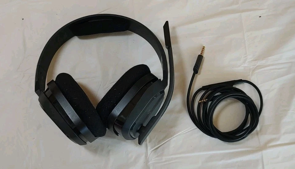 Auriculares sobre la oreja Logitech Astro A10 Gen 1 para juegos - (PC, Xbox, PS) negros/rojos Foto 1 de 4