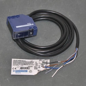 Telemecanique XU Photoelectric Sensor Relay XUK1ARCNL2, 24-240V AC/DC, SPDT - Picture 1 of 6