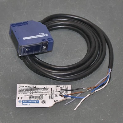 Telemecanique XU Photoelectric Sensor Relay XUK1ARCNL2, 24-240V AC/DC, SPDT - Image 1 of 4