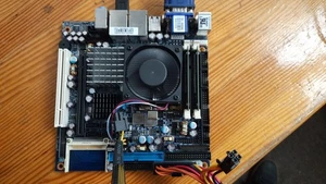 Płyta Kontron KT 690-mITX - Zdjęcie 1 z 8