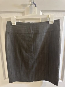 GAP Stretch Gray Pencil Skirt with Pin Stripes, Women's Size 2 NWT - Picture 1 of 4