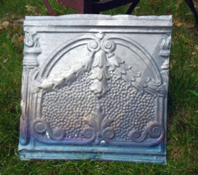  VENDA Tochas antigas vitorianas góticas de teto azulejo de estanho azevinho chique Fleur De - Imagem 1 de 4