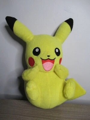 Juguete de peluche Pokemon Tomy Happy Sorprendido Pikachu 2017 Foto 1 de 4