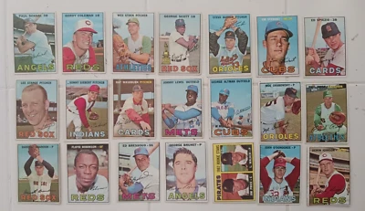 Lot of 21 1967 Topps Deron Johnson Phil Roof Ray Washburn George Scott - Image 1 of 2