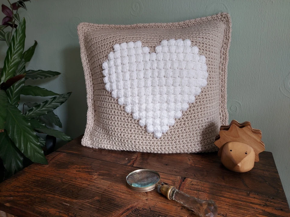 Crochet pattern for Mellow Hearts Cushion Cover - Image 1 of 1