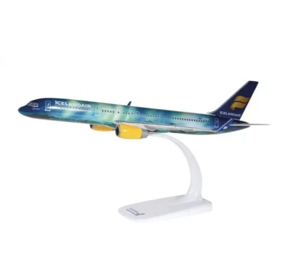 HERPA WINGS MINIATURMODELLE GMBH Herpa Wings Icelandair Boeing 757-200 Hekla Aurora 610735 Snap-Fit