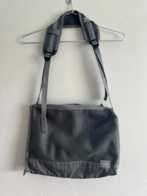 Bolso Sacoche Pantalla Porter-Yoshida & Co. 875-19104 'Gris' Edición Limitada Japón Foto 1 de 4