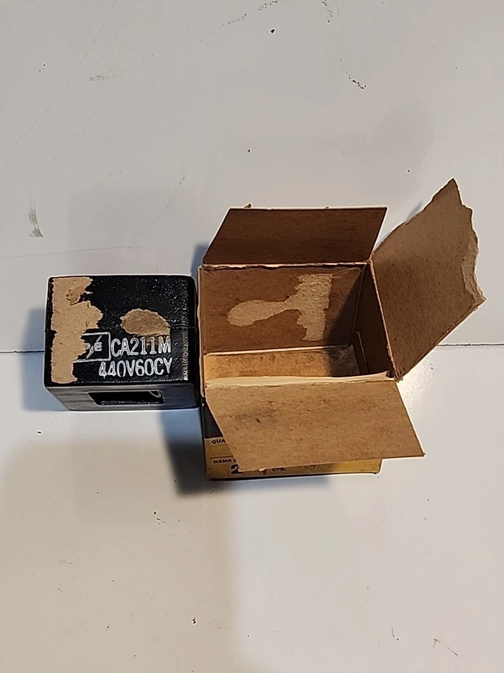 BOBINA FEDERAL PACIFIC CA211M 440V, 60CY NUEVA EN CAJA Foto 1 de 4