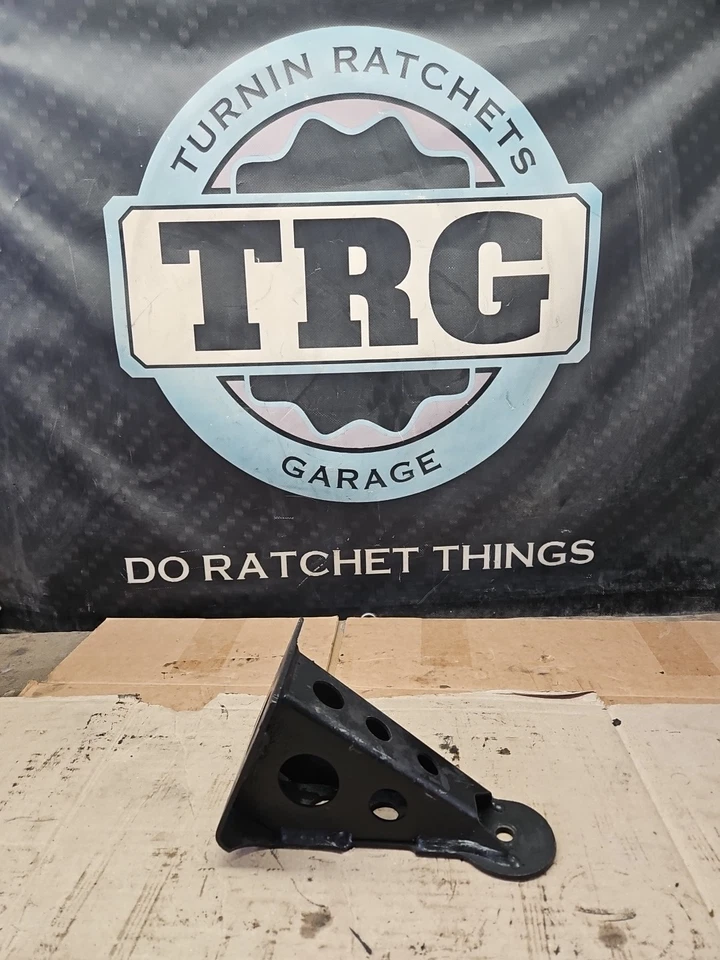 Soporte de soporte de montaje motor derecho BMW E30 325e 325i M20 84-92 11811128496 Foto 1 de 4