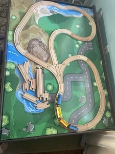 Ferrocarril Madera Tren Figura Vía con Mezcla Marcas Piezas Buen Estado - Imagen 1 de 2