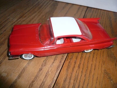 Chrysler New Yorker 1960 2 puertas techo rígido concesionario promoción coche - rojo y blanco Foto 1 de 4