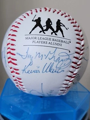 MLB "HOF" Players Association Signed Autographed Baseball *Goose Gossage +8 MORE - Image 1 of 4