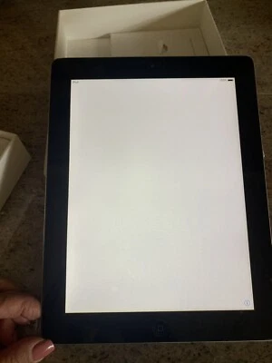 Apple iPad 2 16GB, Wi-Fi, 9.7in - Excellent Condition - Model A1395 - Image 1 of 4