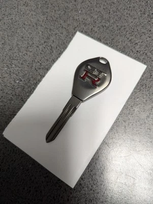 Llave Nissan Gtr pistola en blanco llave de metal en blanco con soporte flotante  Foto 1 de 4