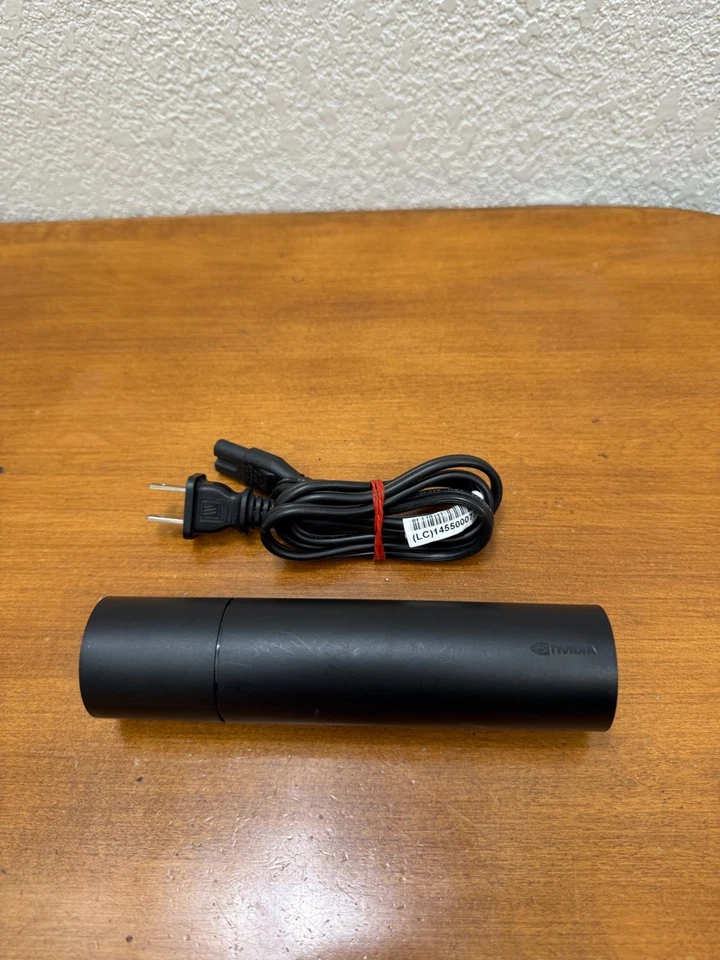 NVIDIA Shield P3430 4k HDR Android TV Streaming Media Player, ohne Fernbedienung - Bild 1 von 4